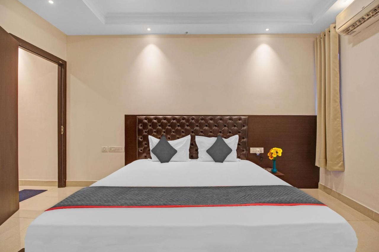Super Townhouse Centre Point Inn Near Esplanade Metro Station Kolkata Ngoại thất bức ảnh