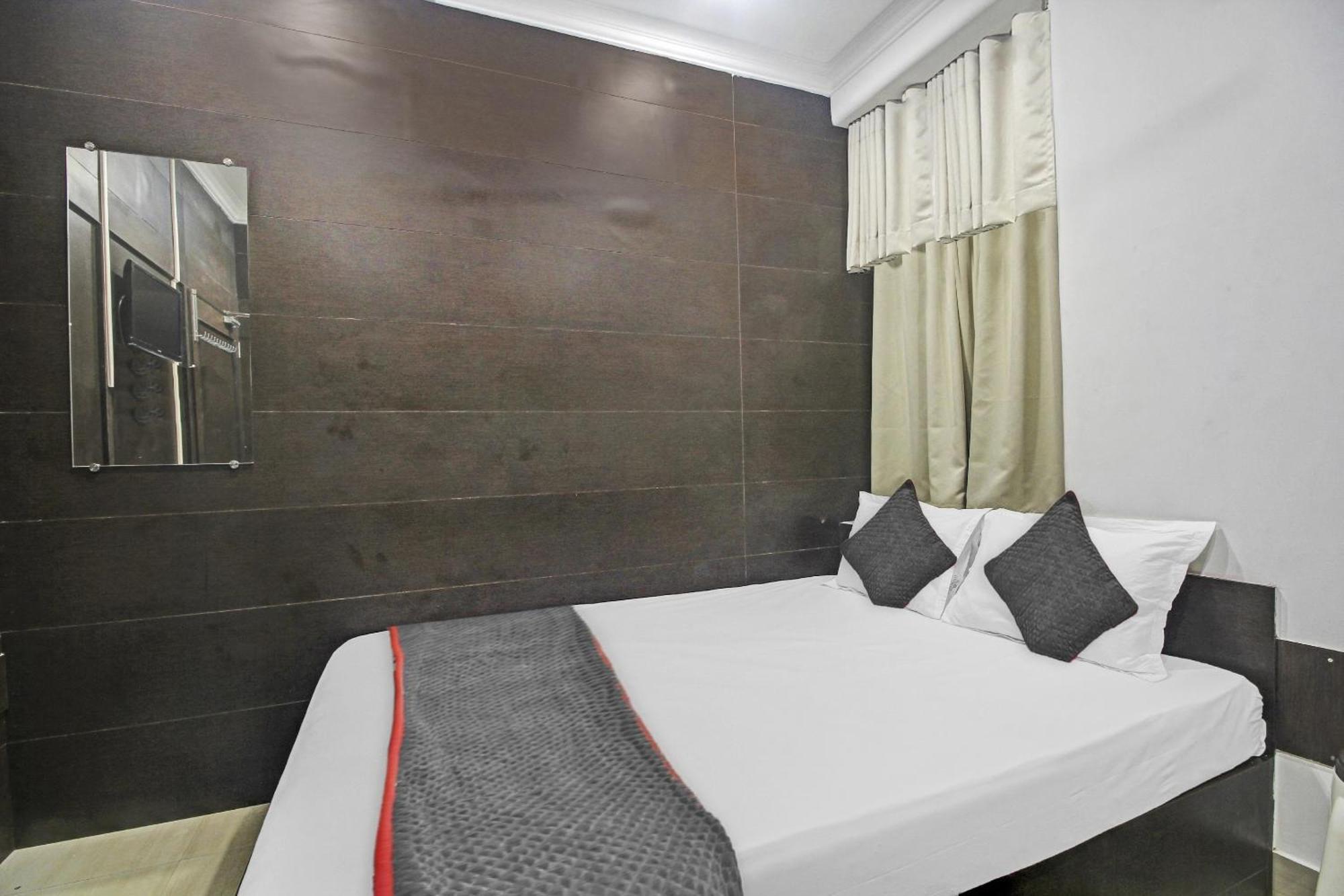 Super Townhouse Centre Point Inn Near Esplanade Metro Station Kolkata Ngoại thất bức ảnh